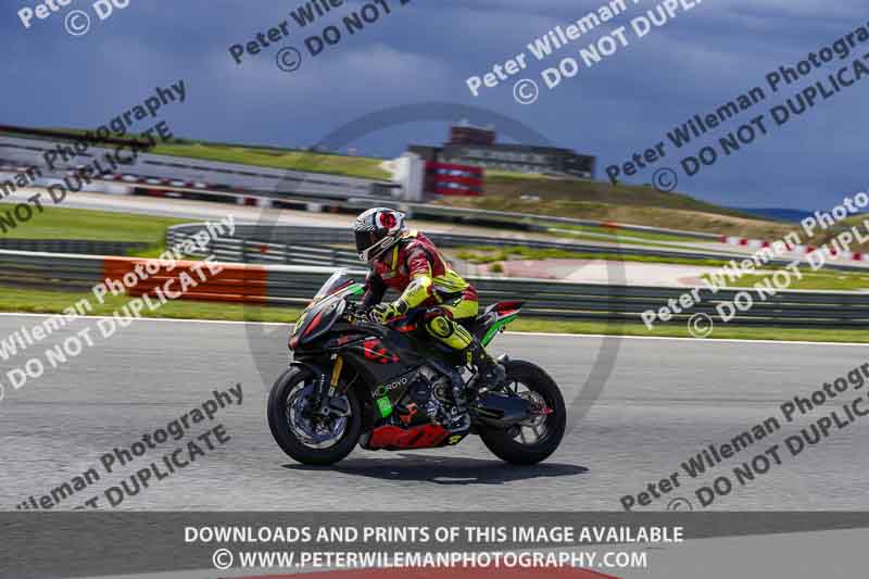 cadwell no limits trackday;cadwell park;cadwell park photographs;cadwell trackday photographs;enduro digital images;event digital images;eventdigitalimages;navarra;no limits trackdays;peter wileman photography;racing digital images;trackday digital images;trackday photos